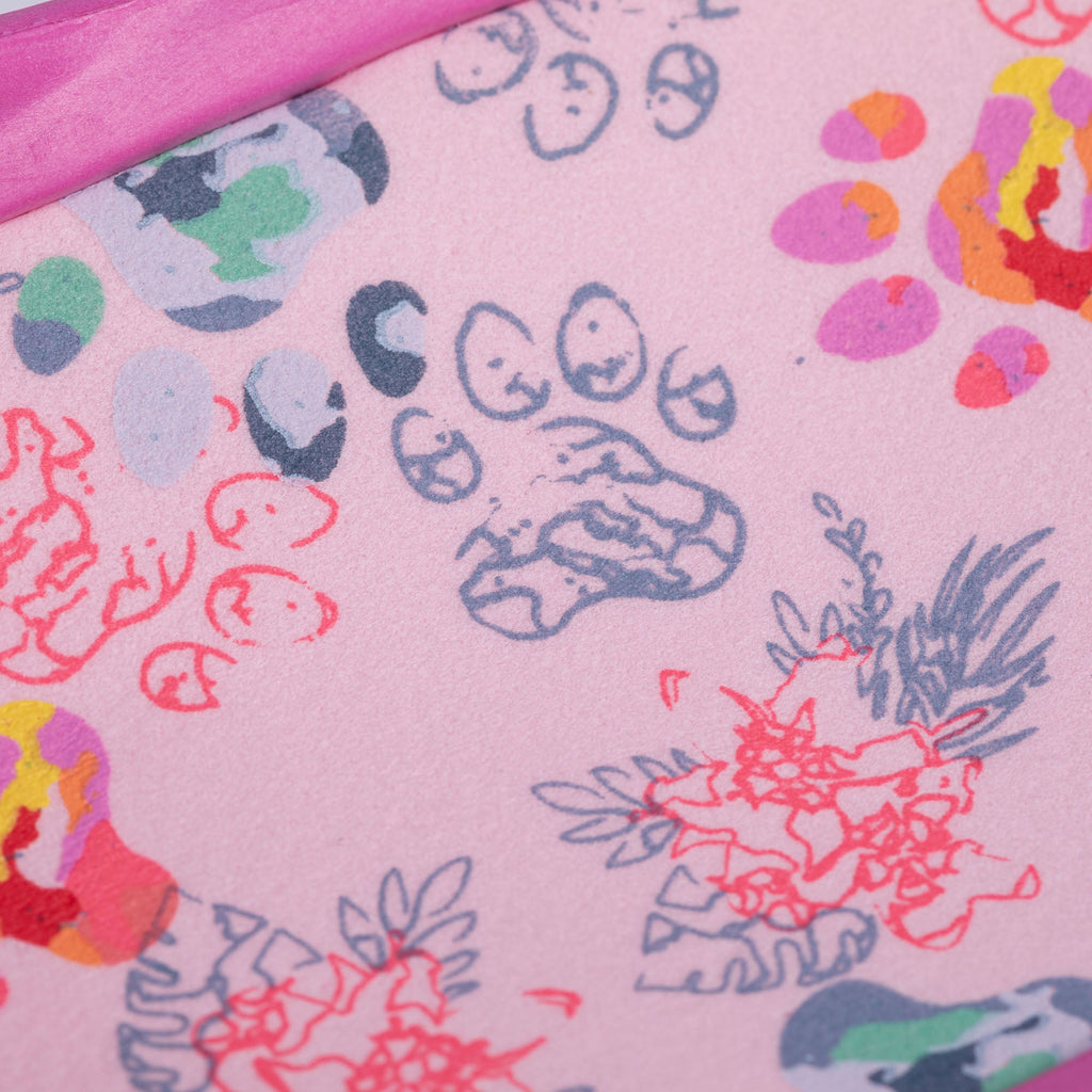 Pink insole with paw and waves print