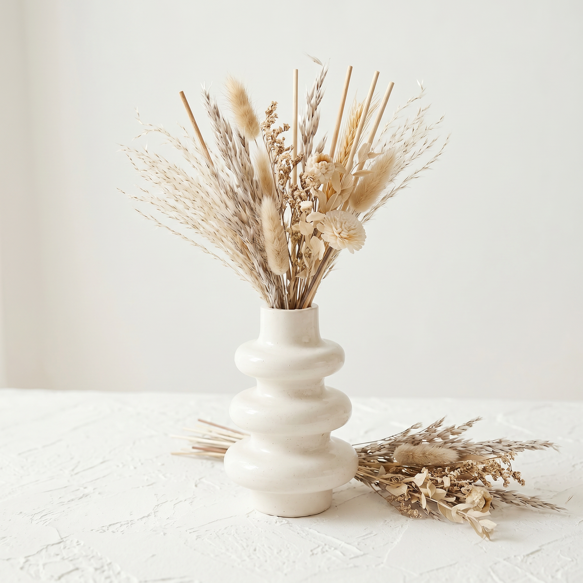 Gypsum white stacked bubble vase reed diffuser with dried beige grass-style reeds