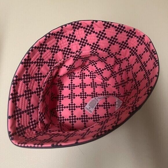 Levi's reversible bucket hat, pink check pattern with interior label
