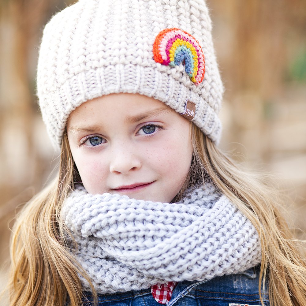 Kids infinity scarf in light heather grey, worn around a child’s neck