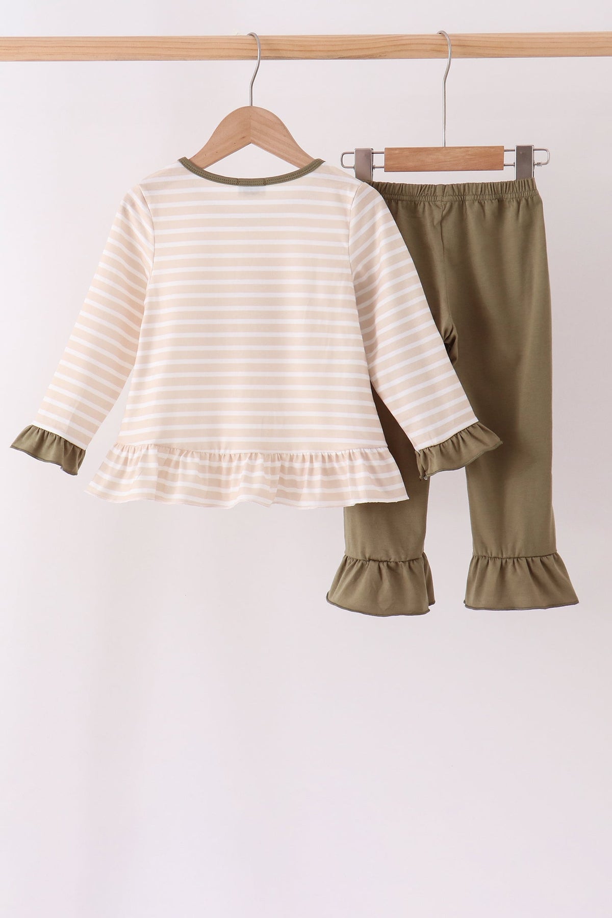 Turkey applique striped top with olive ruffle cuff pants set