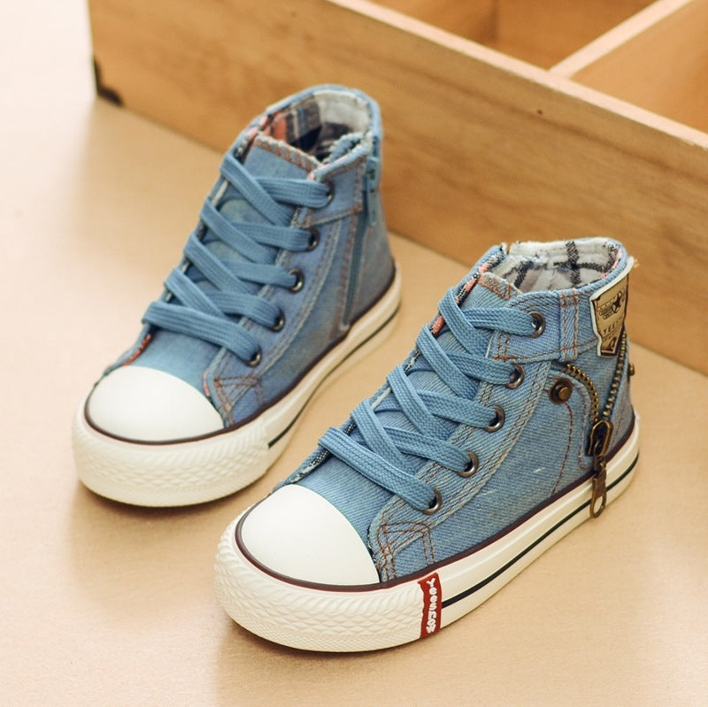 Light blue children's high-top canvas sneakers, lace-up with side zip and patch
