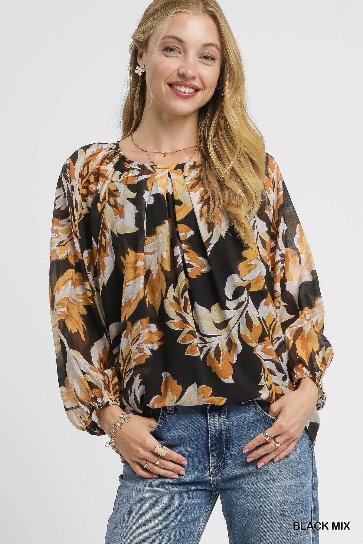 Leaf-print balloon sleeve blouse with keyhole neckline, black mix