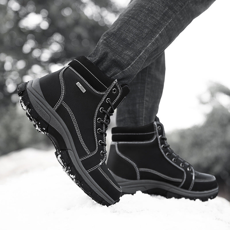 Black men's winter snow boots, lace-up with side pull tab and thick grippy outsole