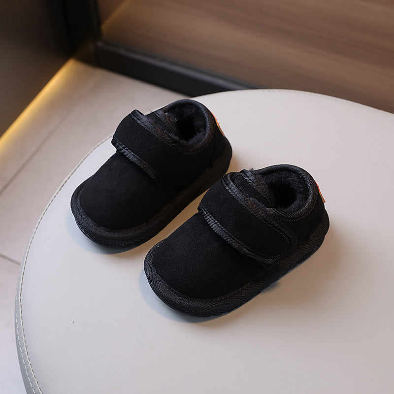 Boys fleece-lined cotton boots in black with hook-and-loop strap and cushioned lining