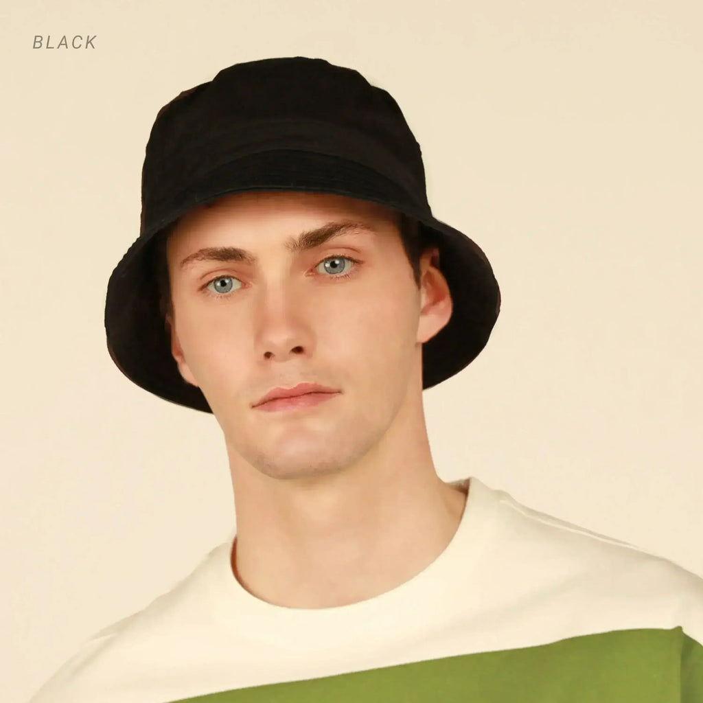 Washed cotton bucket hat with moldable brim, black