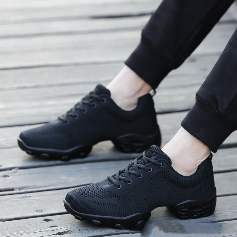 Men's dark mesh lace-up sports shoes with cushioned rubber sole