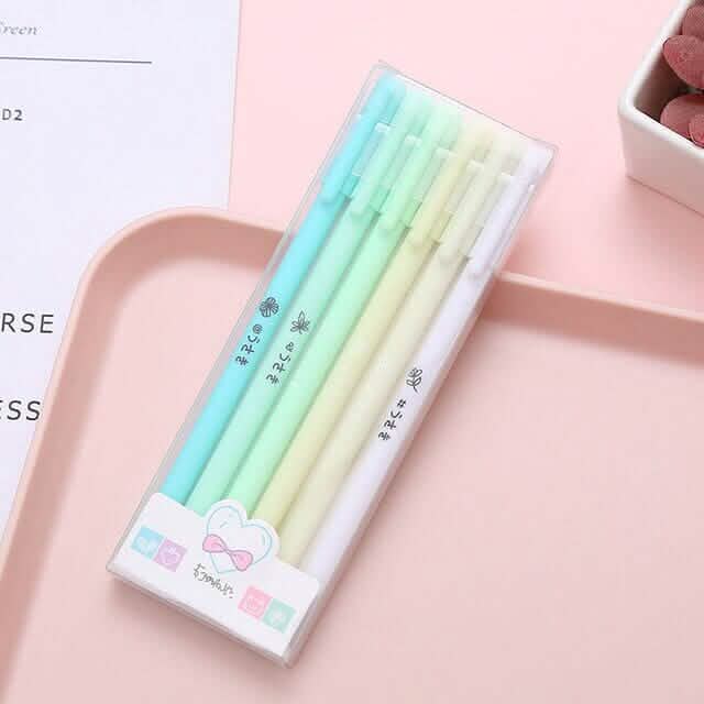 4-pack green pastel gel pens in clear case with heart decals, mint to pale yellow