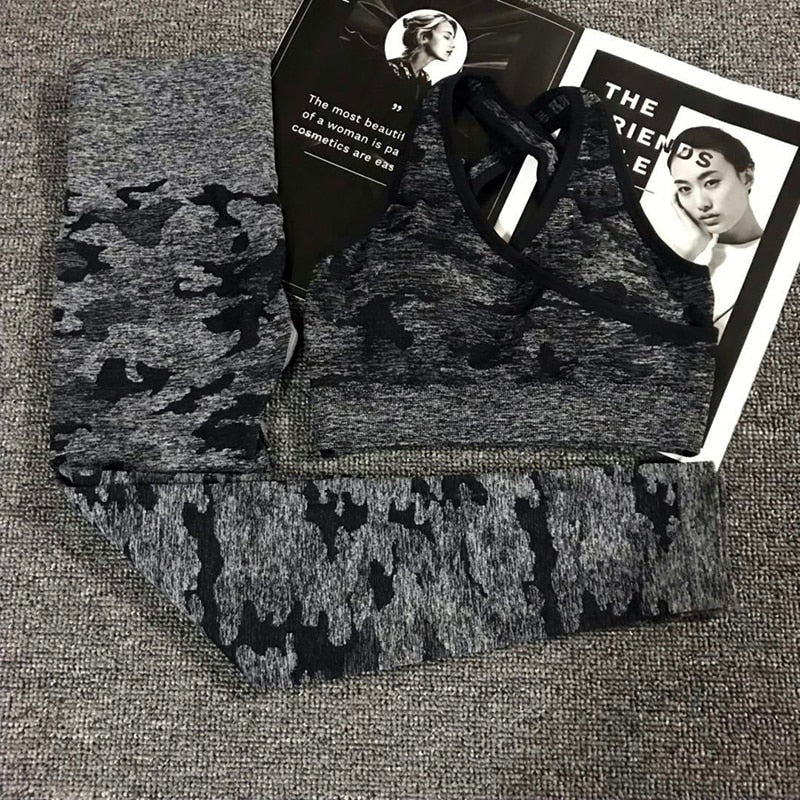 Camouflage yoga set with sports bra and leggings, dark gray and black