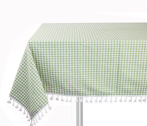 Cotton-blend tablecloth with green gingham check pattern and white tassel fringe