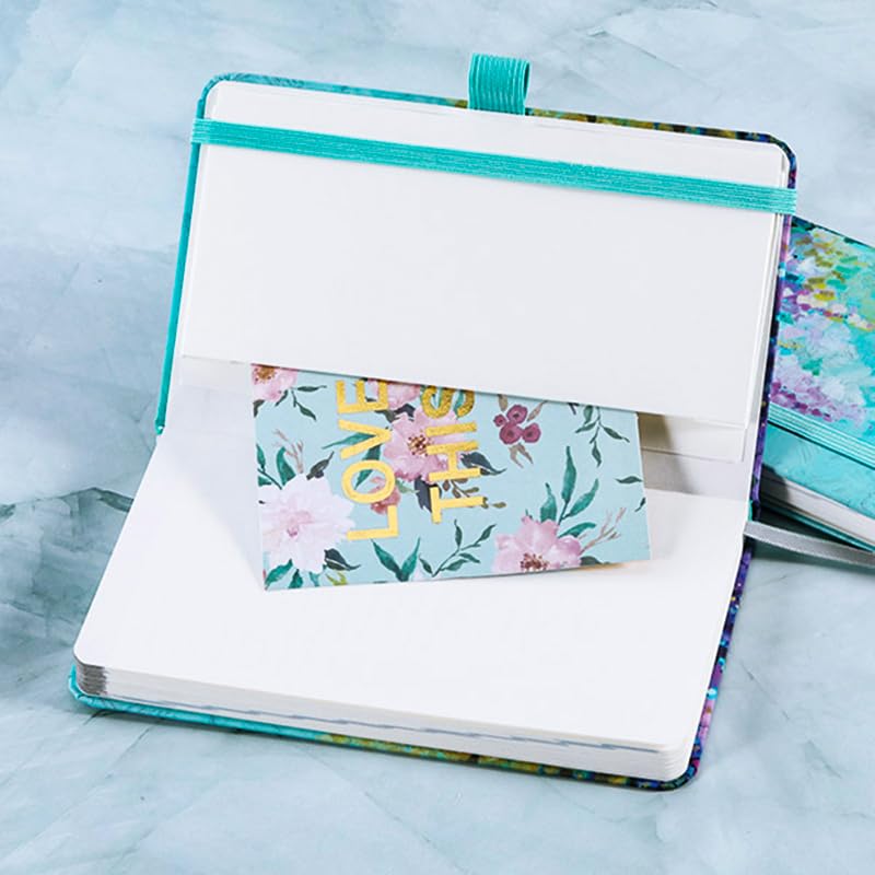 Pocket planner back pocket with elastic closure and inserted notes cards