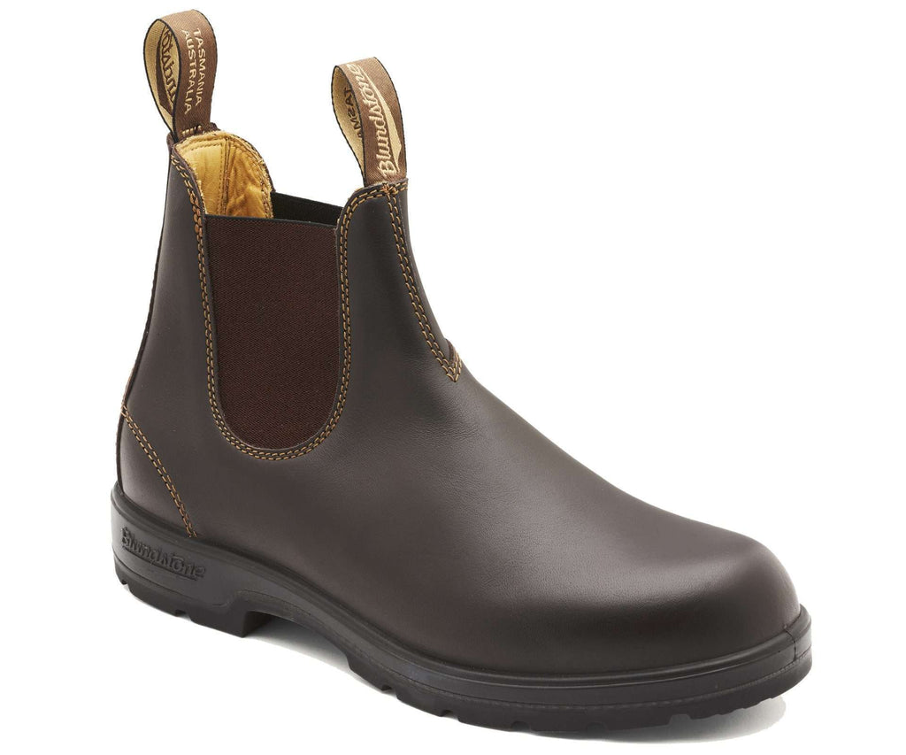 Men's Chelsea boot in walnut brown leather with elastic side panels and treaded sole