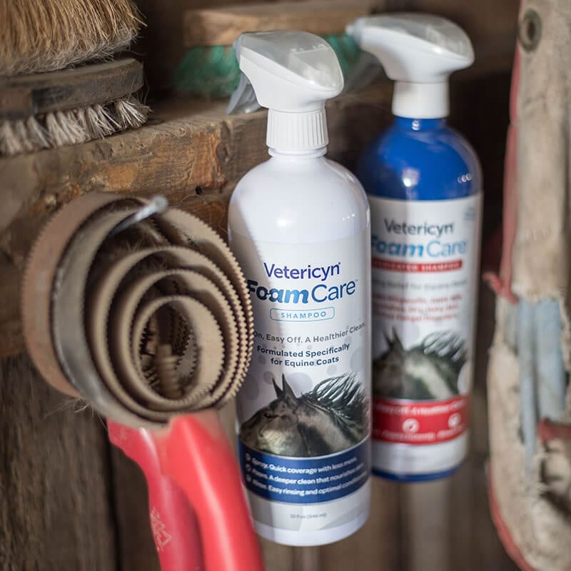Vetericyn FoamCare equine shampoo bottle with pump spray nozzle in display