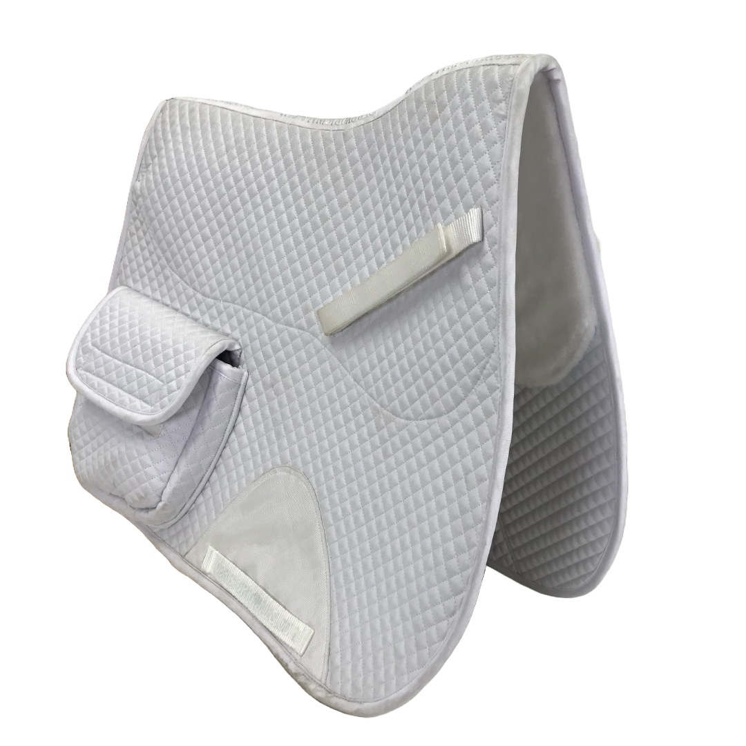 White English saddle pad with front pockets and quilted cover, half fleece lining