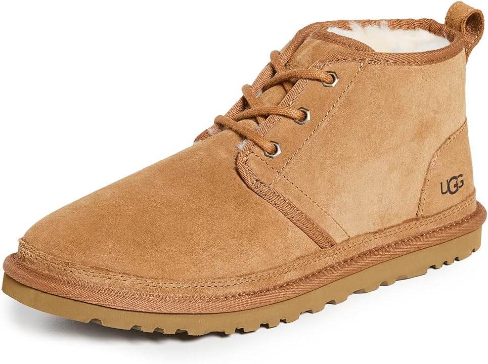 Men's suede chukka boots in chestnut brown, lace-up, side logo, rubber sole