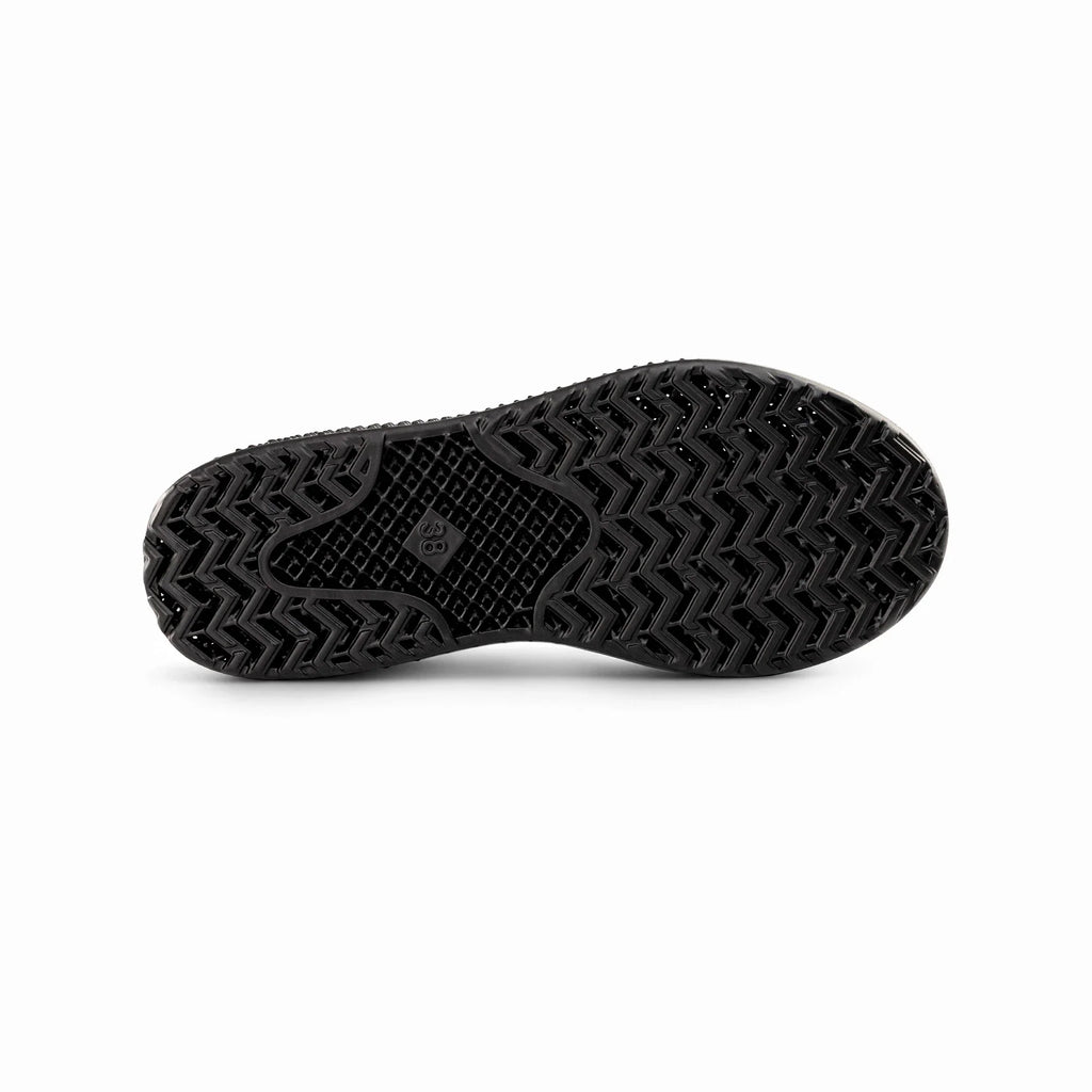 Black 3D-printed casual sneakers outsole with zigzag tread pattern