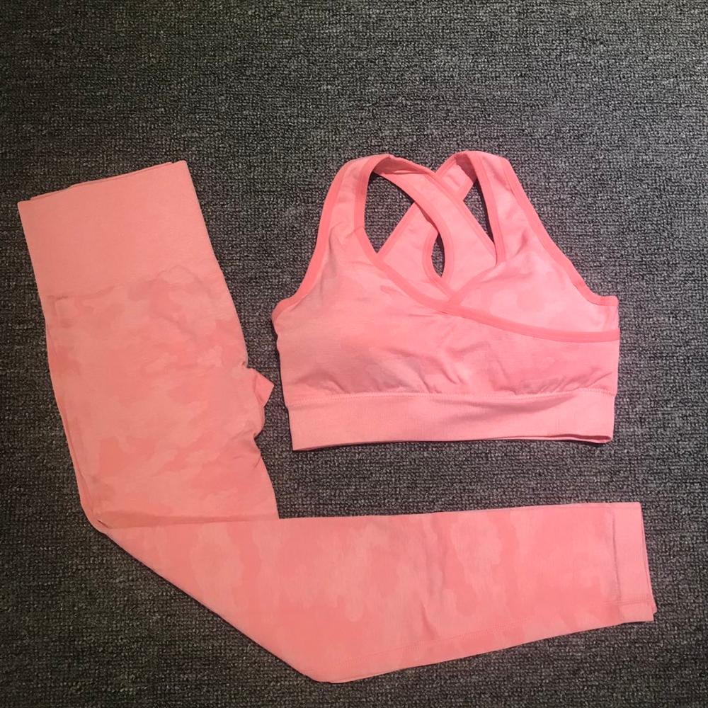 Camouflage sports bra and leggings set, rose pink