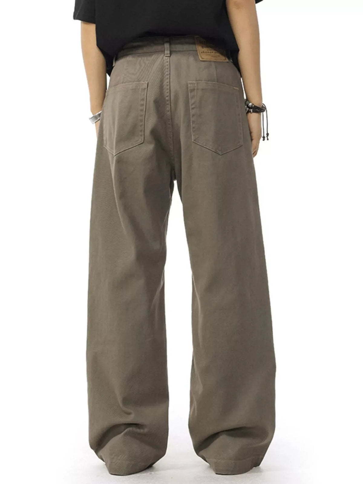 Coffee-brown wide-leg casual pants with two back patch pockets and relaxed wide legs