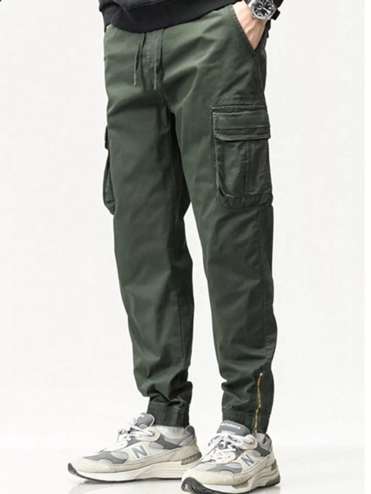 Men's casual cargo pants in green with drawstring waist and large side cargo pocket