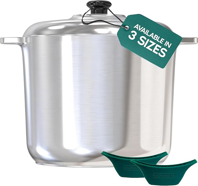 Stainless steel stock pot with lid; “Available in 3 sizes” badge on packaging