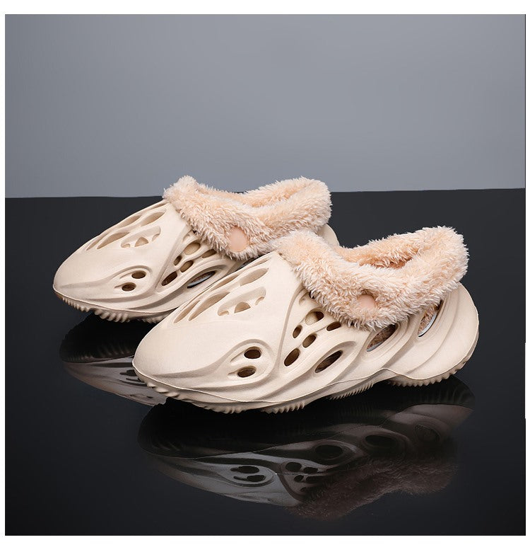 Kids’ cotton hole shoes with fuzzy lining, beige slip-on clogs, front view
