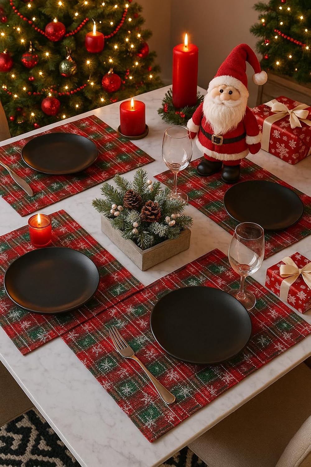 Set of 4 tartan plaid placemats in red and green for holiday table settings