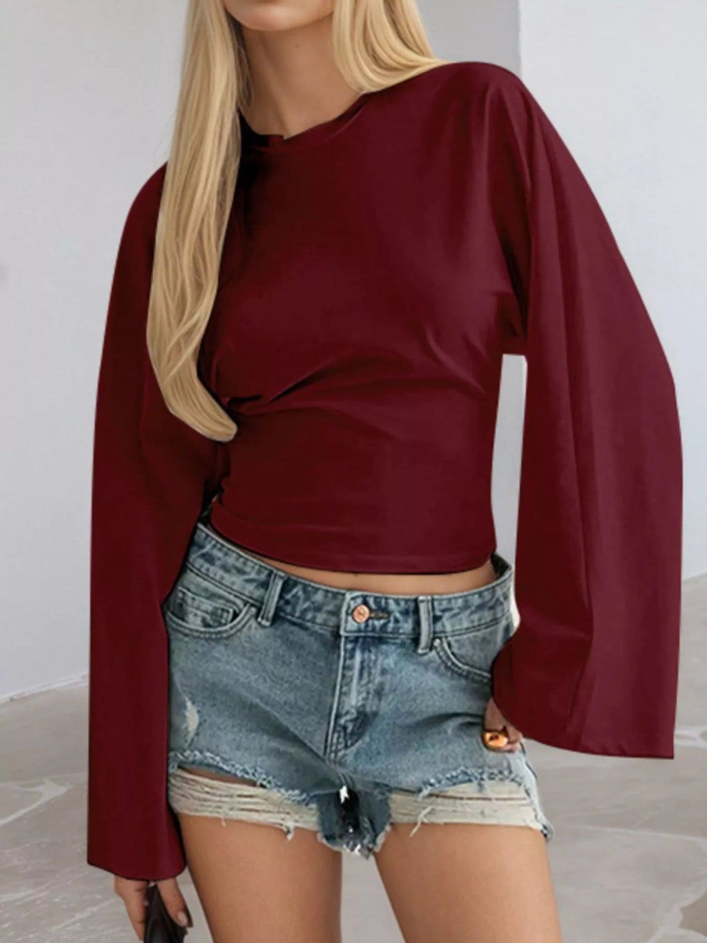 Burgundy fitted long-sleeve crew-neck t-shirt, plus-size cropped fit