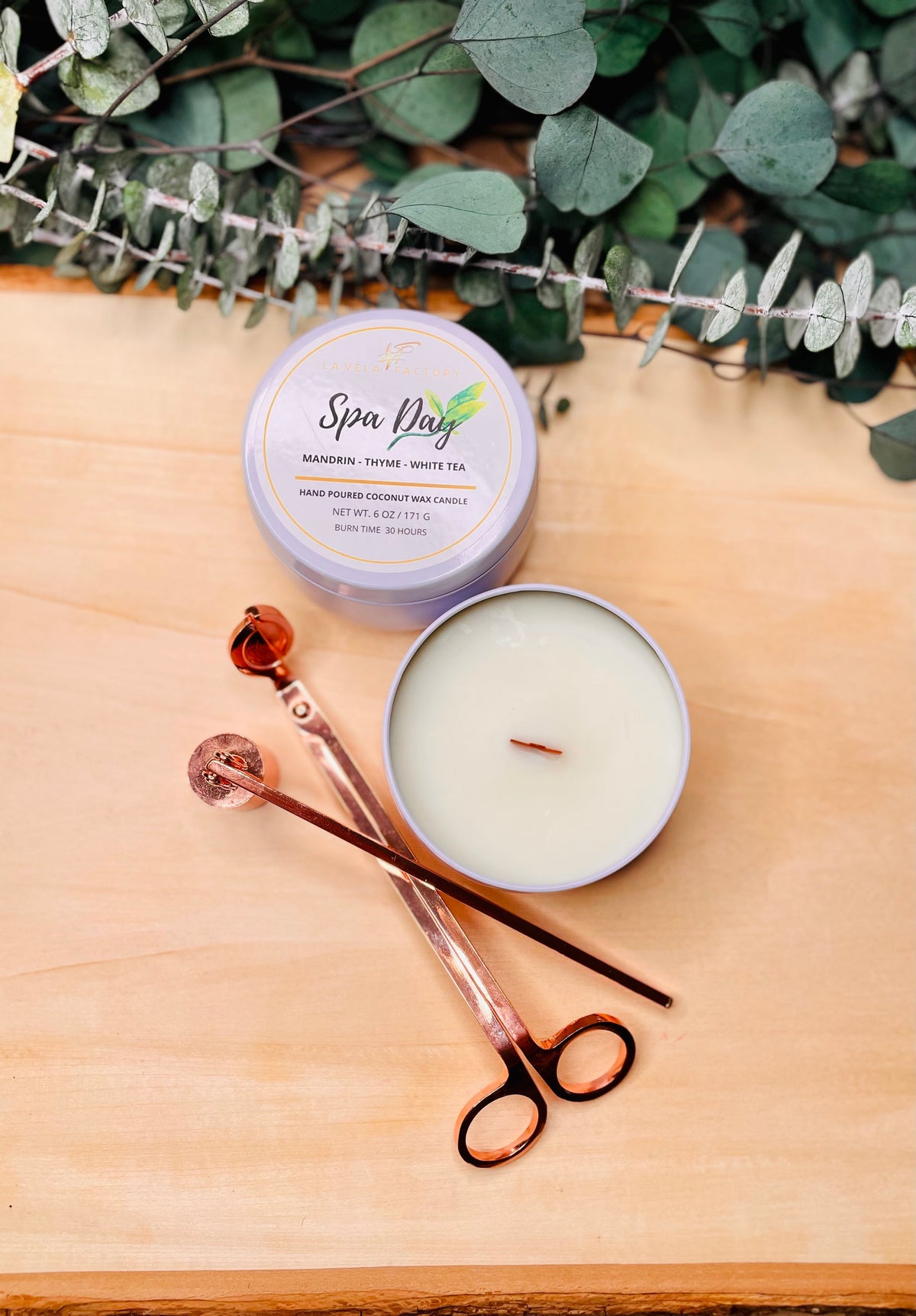 Cream wax wood wick candle with Spa Day label in round tin