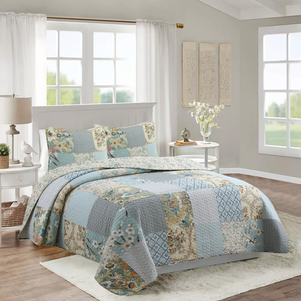 Sky blue patchwork cotton quilt bedding set with floral blocks and ogee-style pattern