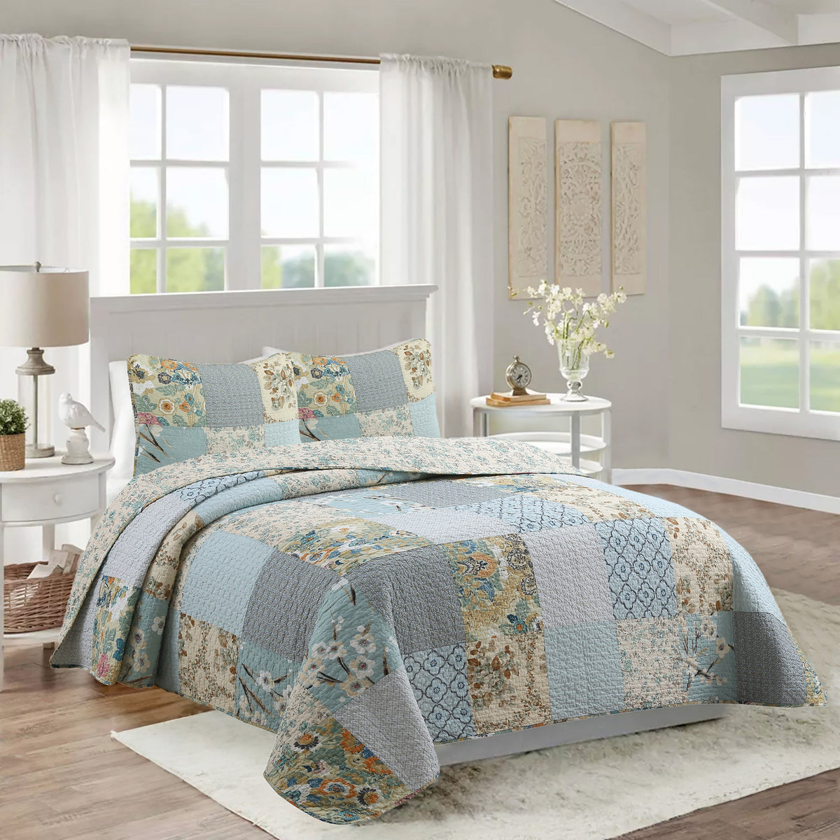 Sky blue patchwork cotton quilt bedding set with floral blocks and ogee-style pattern