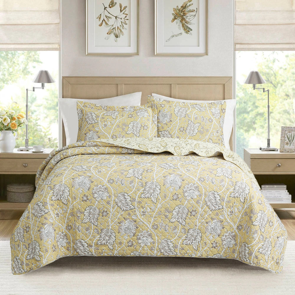 Reversible cotton quilt bedding set with light yellow and gray floral pattern