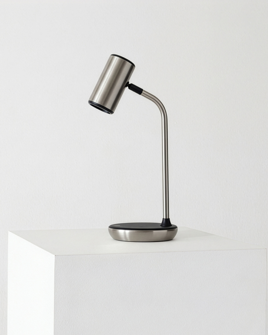 Ezra Table Lamp