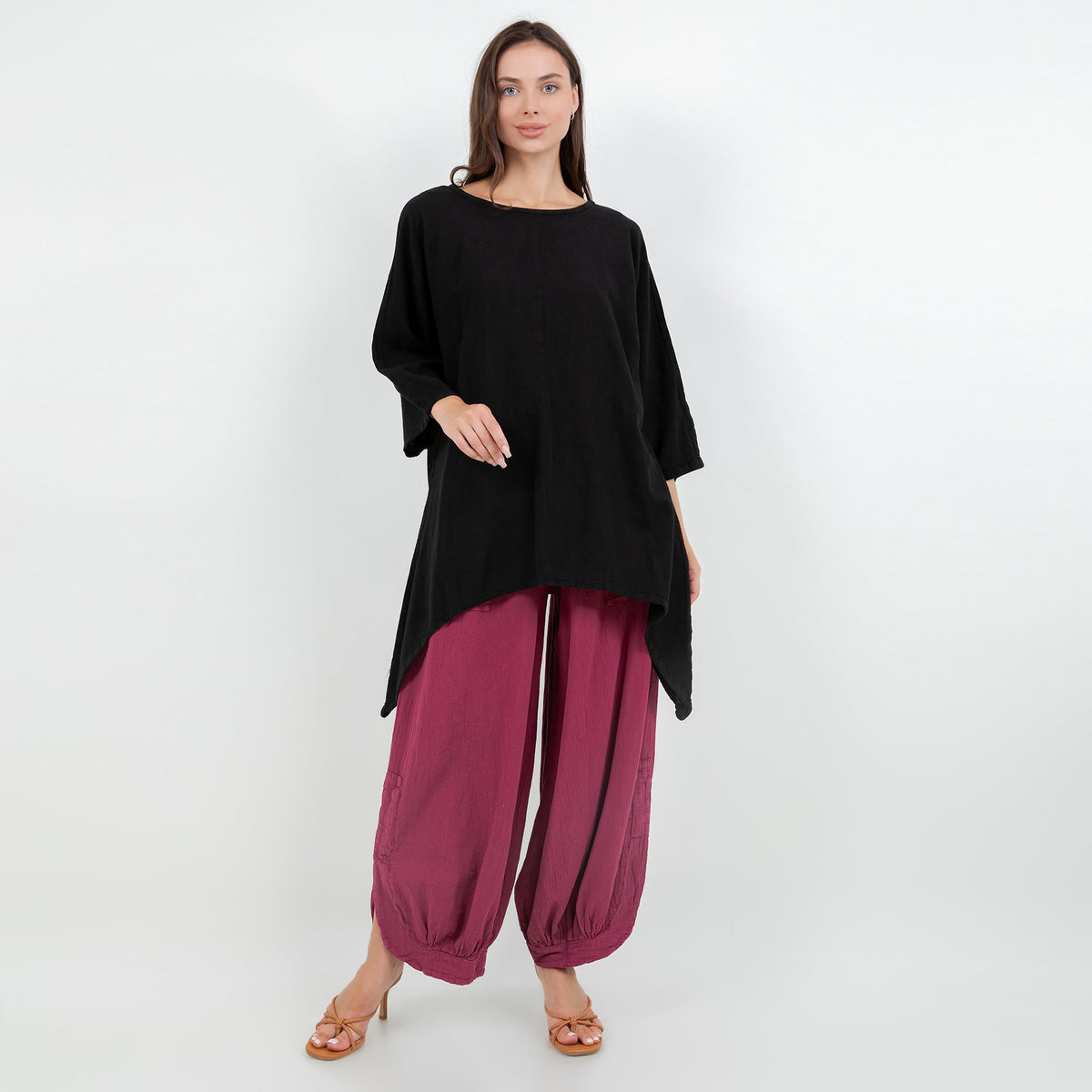 Women's cotton gauze top, black, relaxed silhouette with curved asymmetrical bottom