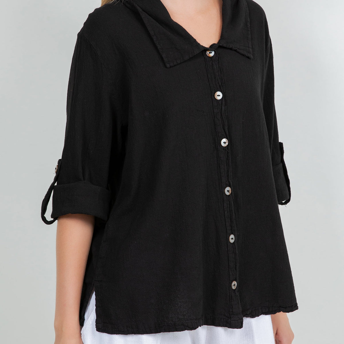 Black cotton gauze button-up shirt with point collar and front buttons