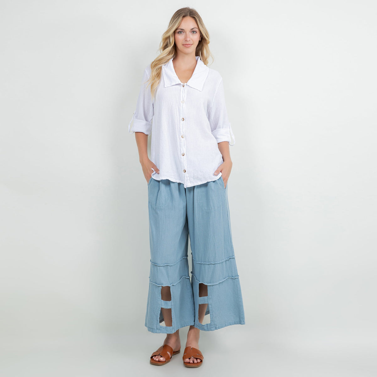Cotton gauze button-up shirt, white, half sleeves, front button placket