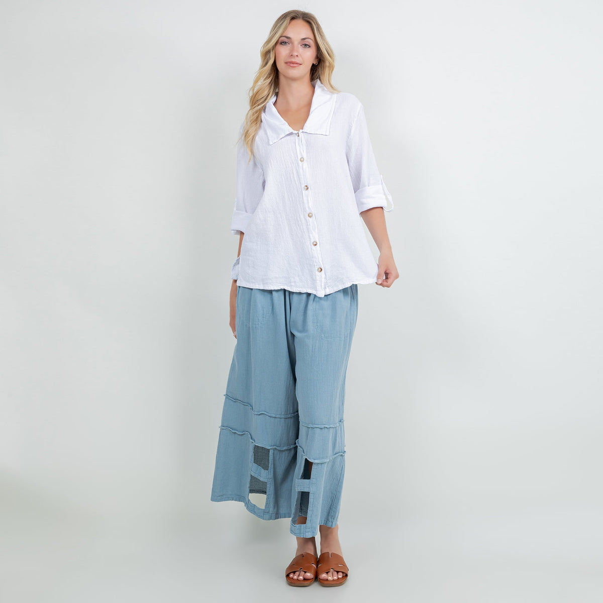 White cotton gauze button-up shirt with point collar and front button placket