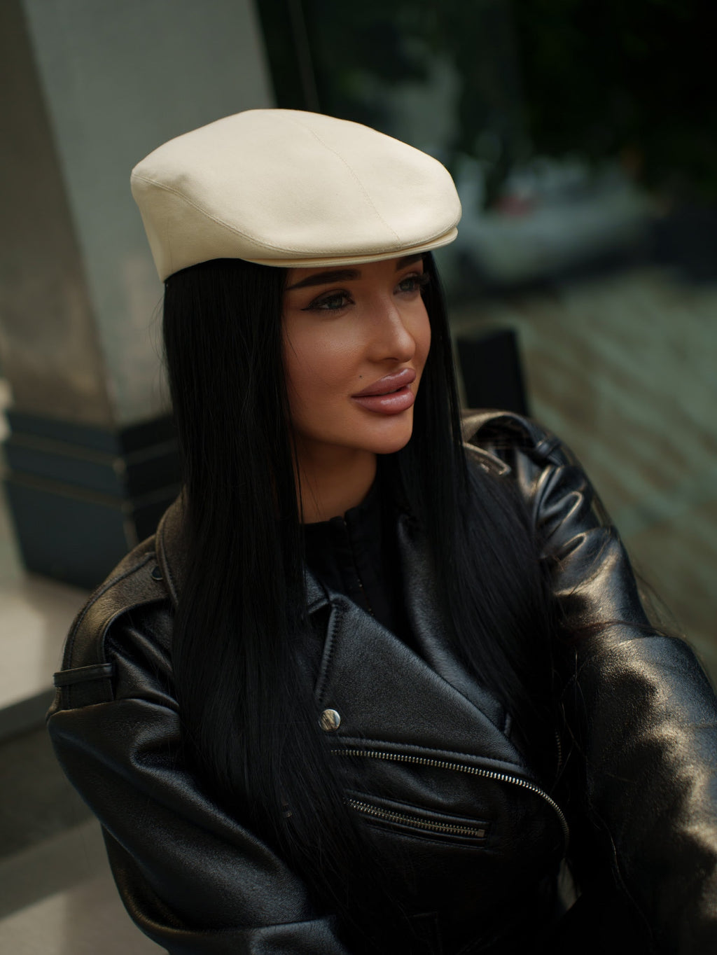 Ivory cotton hat with flat, rounded crown and clean curved brim