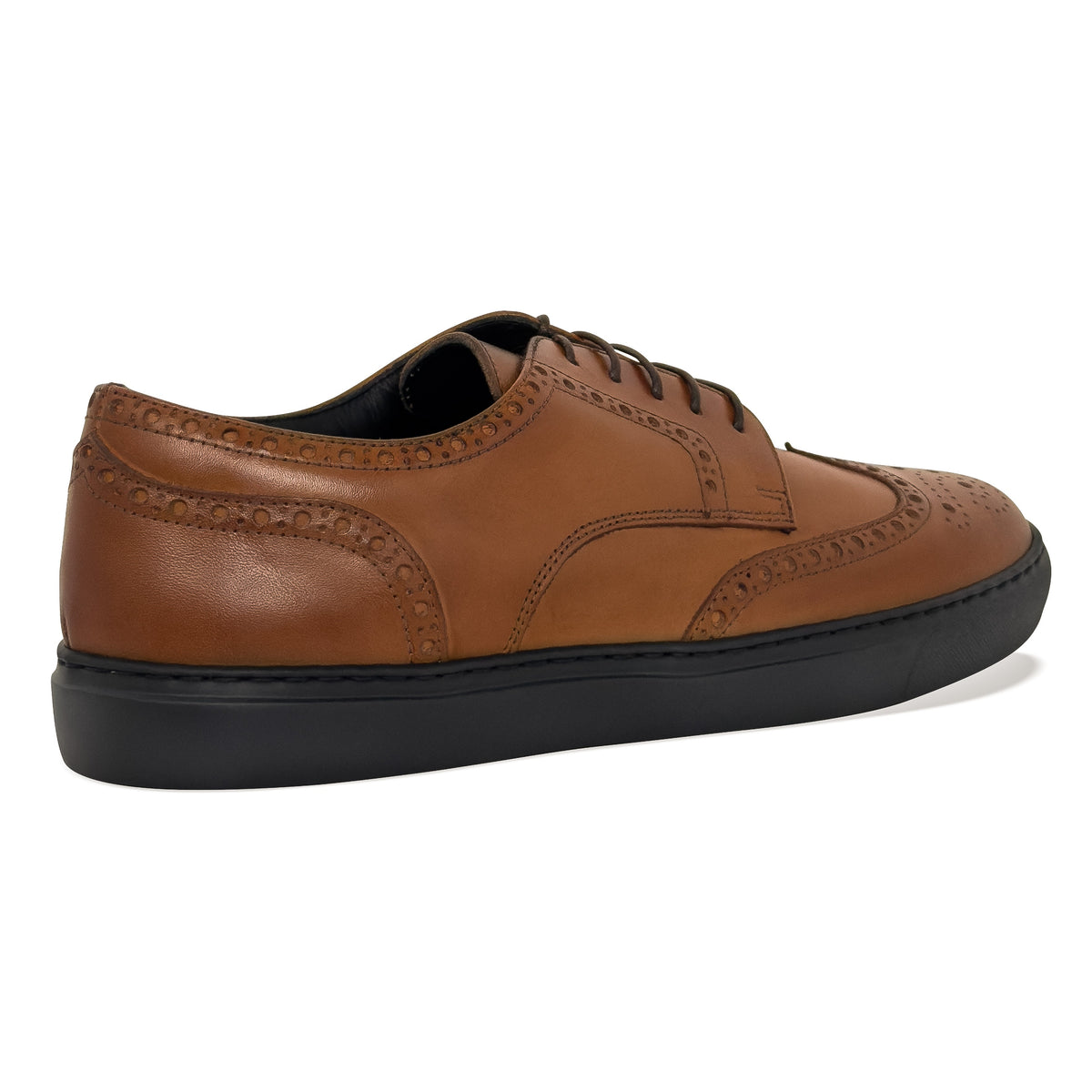Cognac wingtip oxford shoe on black sole with lace-up front
