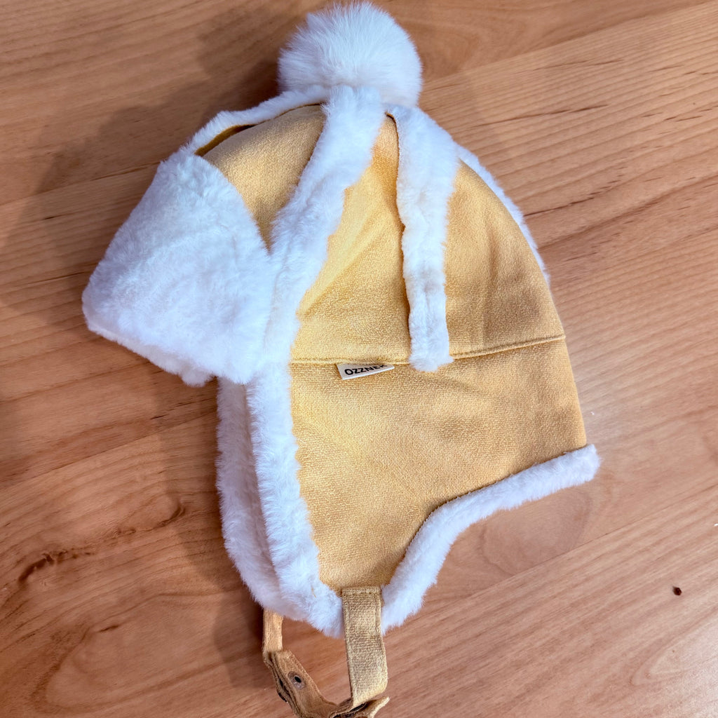 Kids sherpa aviator hat with ear flaps, pale yellow and white fleece trim