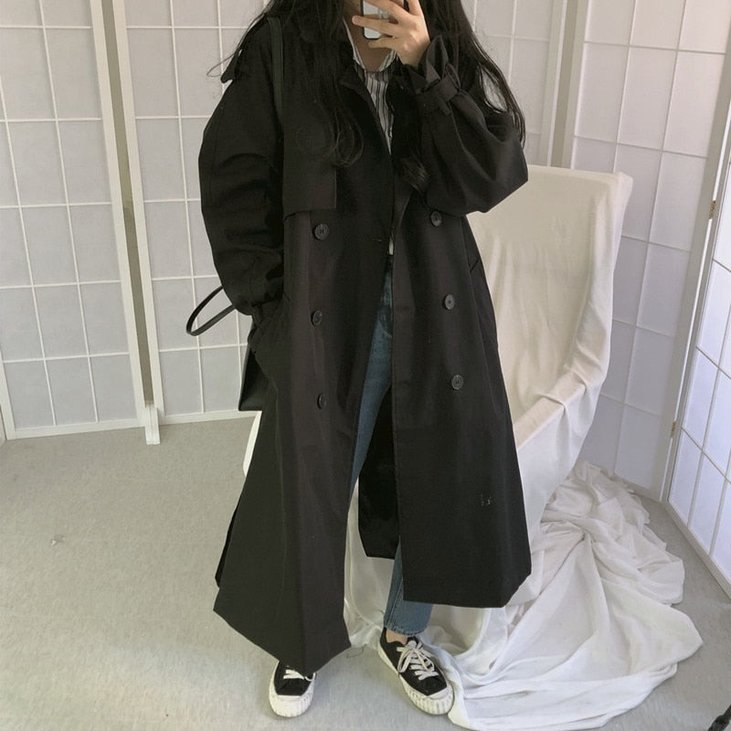 Black long overcoat with belt tie, double-breasted button placket, long sleeves