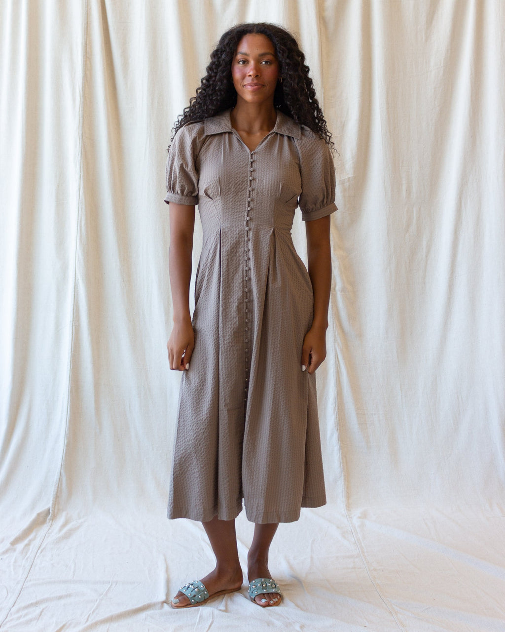 Women's field dress in pine bark, button-front midi with gathered skirt and short puff sleeves