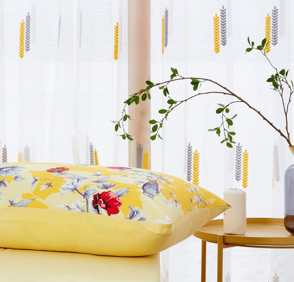 Yellow hummingbird floral bed sheet set, fitted and flat sheets, with pillow