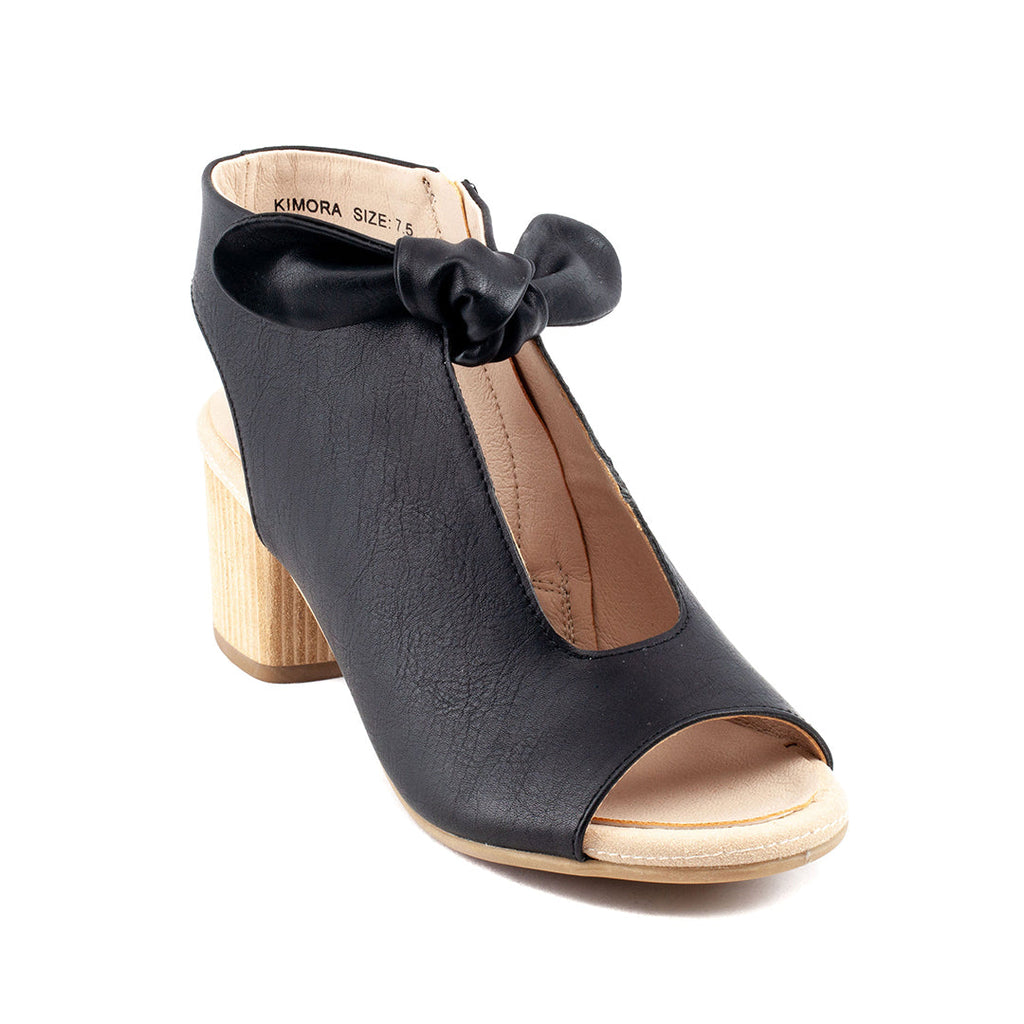 Black heeled sandals with bow ankle strap and peep-toe, block wood-textured heel
