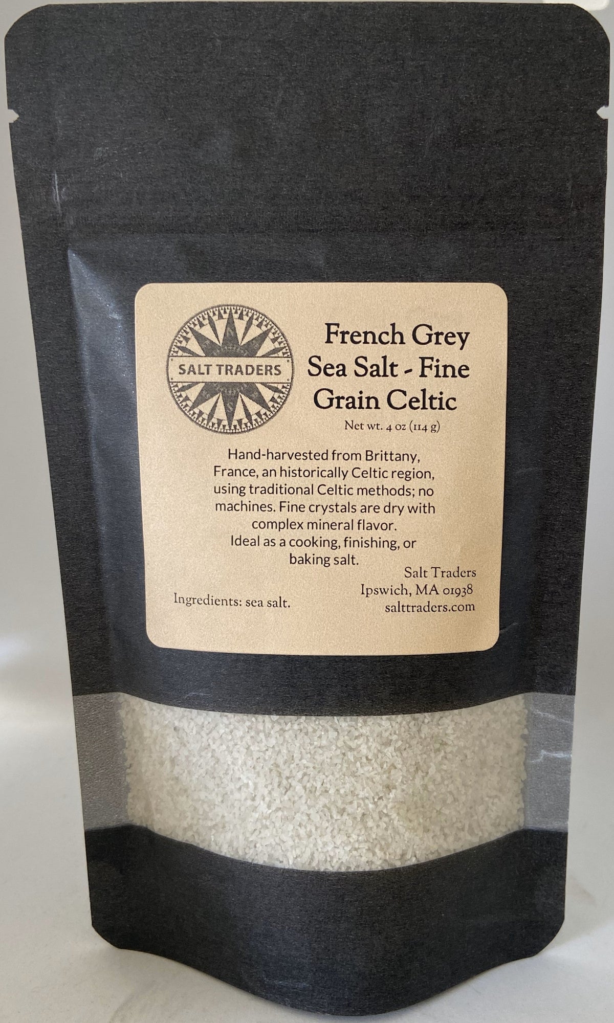 French Grey fine grain sea salt pouch with beige label and fine salt crystals