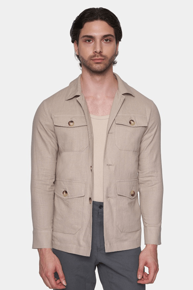 Men's slim safari coat in natural beige with flap pockets and button-front, long sleeves