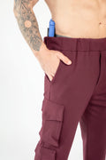 Burgundy cargo pants with side cargo pocket and relaxed fit