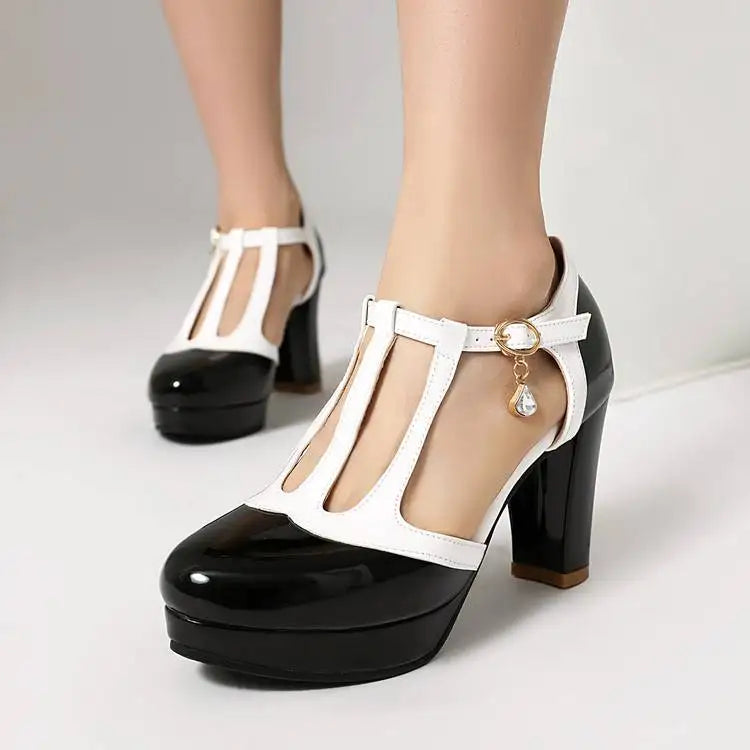 Women’s color-block heeled pumps, round toe, ankle buckle, black-and-white with thick square heel