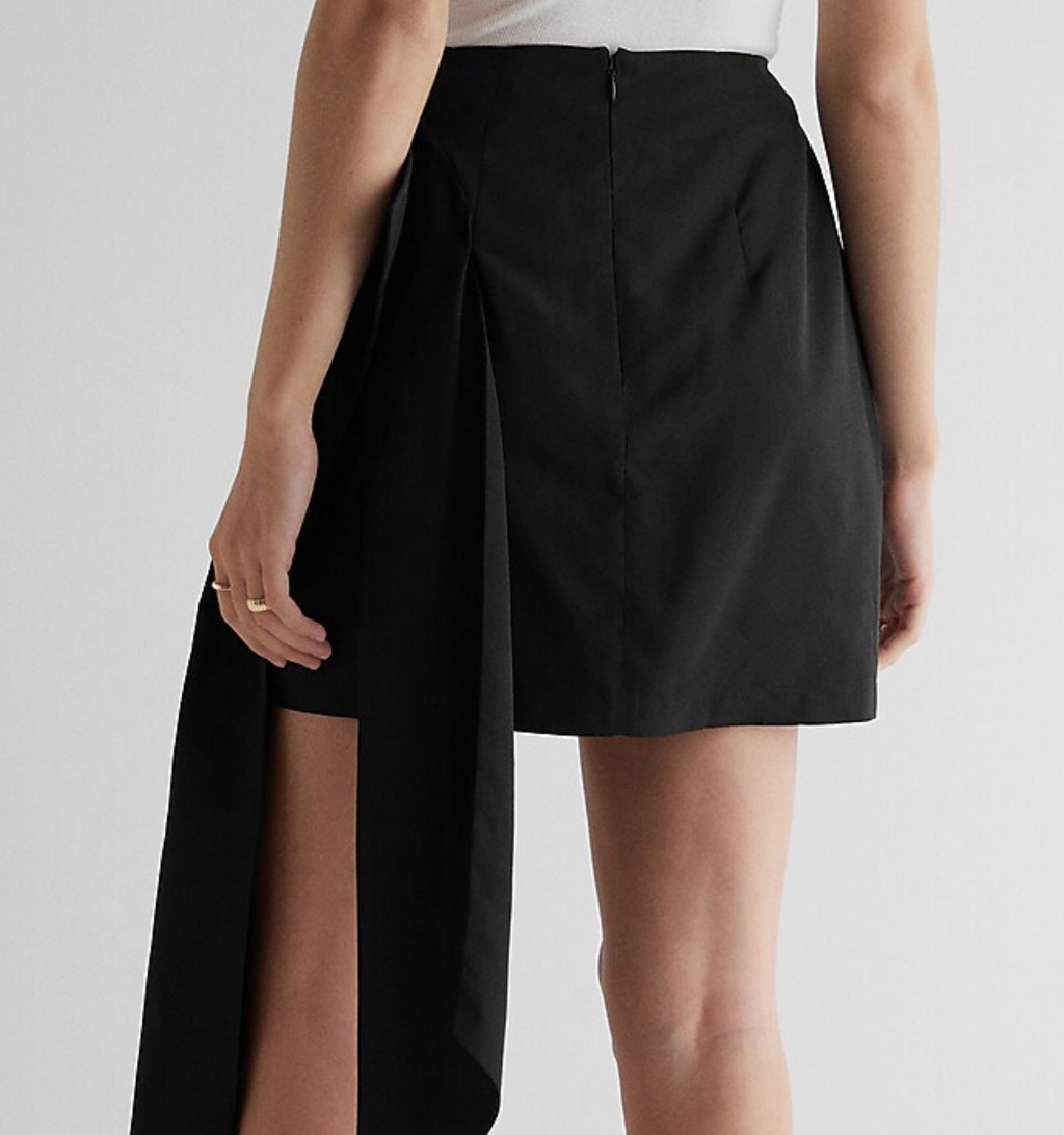 Black high-waisted bow mini skirt with pleated front and long waist tie