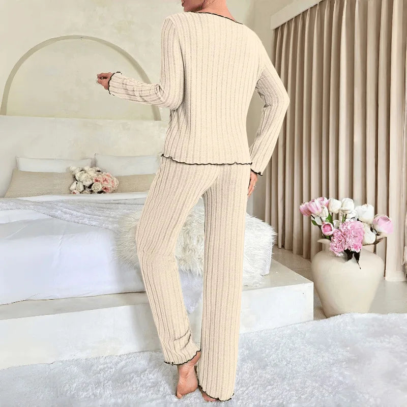 Women’s long-sleeve pajama set in cream rib knit, long pants with fitted cuffs