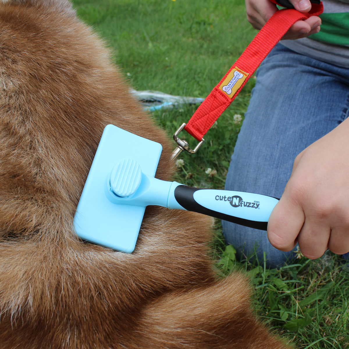 Pet slicker brush grooming dog fur with flat self-cleaning bristle pad